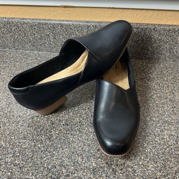 Clarks Colllection Womens 10M Comfort Casual Classic Black Leather Slip On Flats - Picture 2 of 11